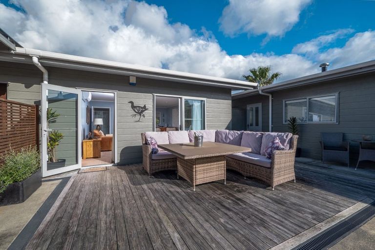 Photo of property in 16 Te Akau Drive, Russell, 0272