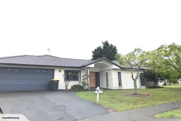Photo of property in 113 Golfland Drive, Golflands, Auckland, 2013
