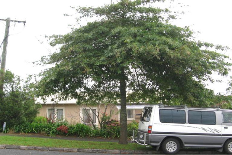 Photo of property in 3/103a Woodglen Road, Glen Eden, Auckland, 0602