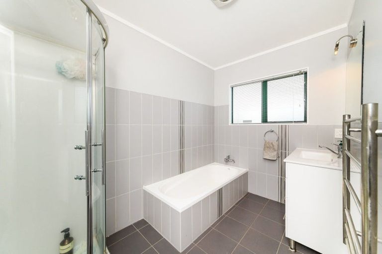 Photo of property in 113 Parnell Heights, Kelvin Grove, Palmerston North, 4414