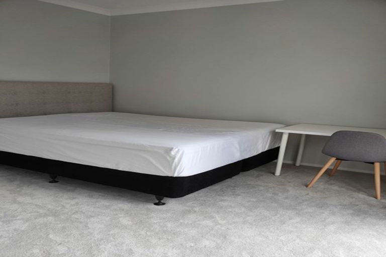 Photo of property in 25 Hangar Lane, Whenuapai, Auckland, 0618