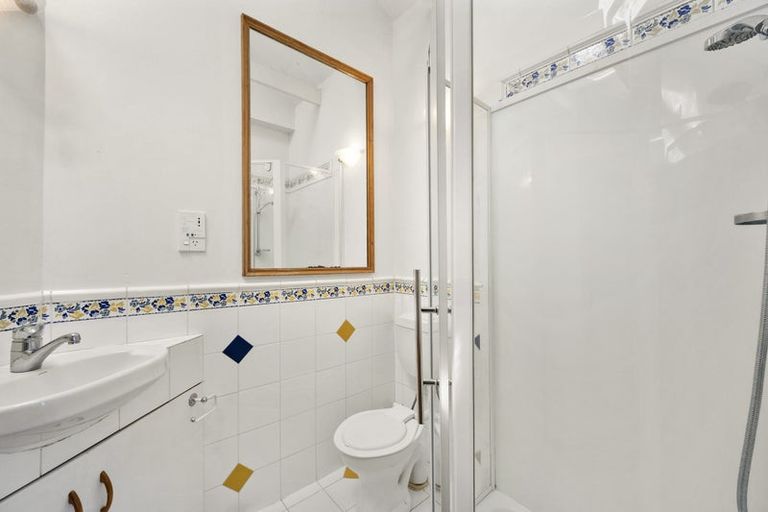 Photo of property in 74 Ellice Street, Mount Victoria, Wellington, 6011