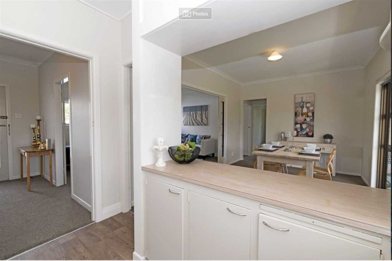 Photo of property in 1/23 Luckens Road, West Harbour, Auckland, 0618