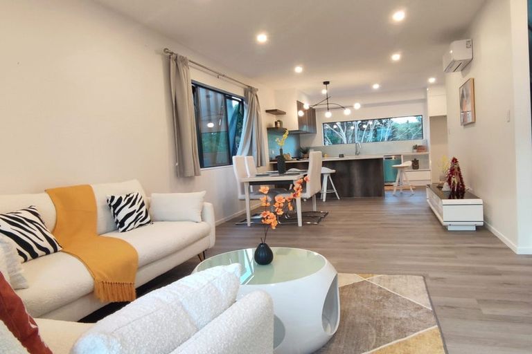 Photo of property in 10 Waka Street, Albany Heights, Auckland, 0632