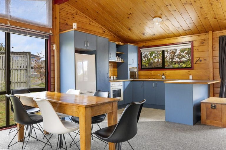 Photo of property in 4 Mahuta Road, Waitahanui, Taupo, 3378