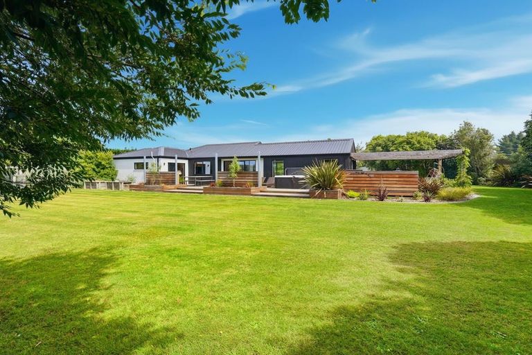 Photo of property in 1682 Clintons Road, Darfield, 7571