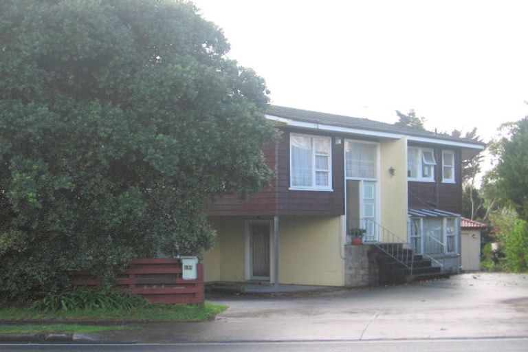 Photo of property in 125 Te Atatu Road, Te Atatu South, Auckland, 0610