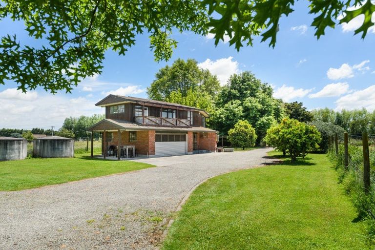 Photo of property in 83 Oroua Road, Kairanga, Palmerston North, 4475