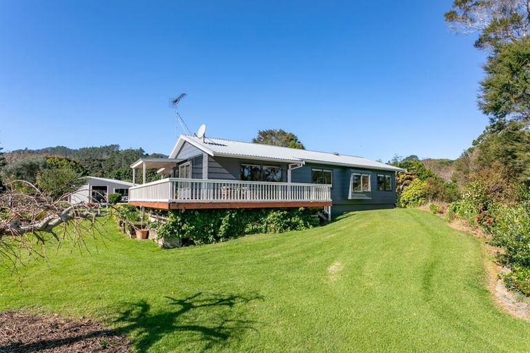 Photo of property in 75 Whangapoua Sh25 Road, Coromandel, 3506