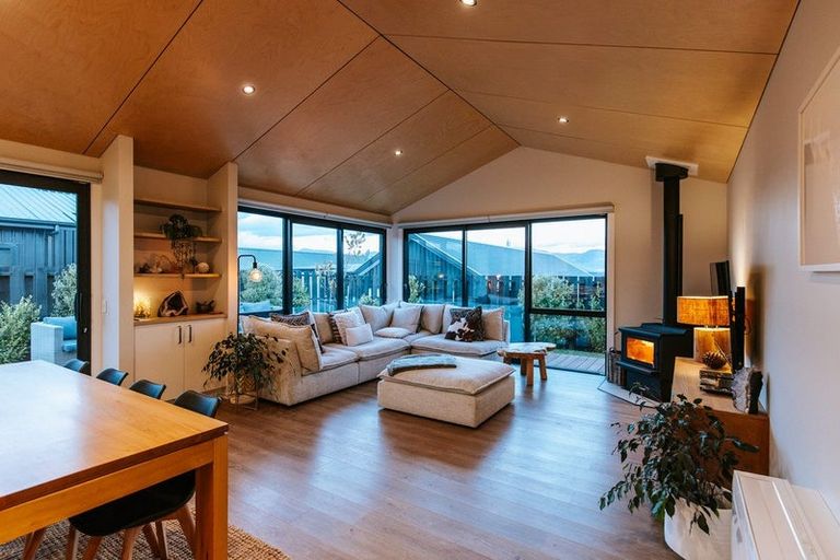 Photo of property in Northlake, 8 Linnburn Road, Wanaka, 9305