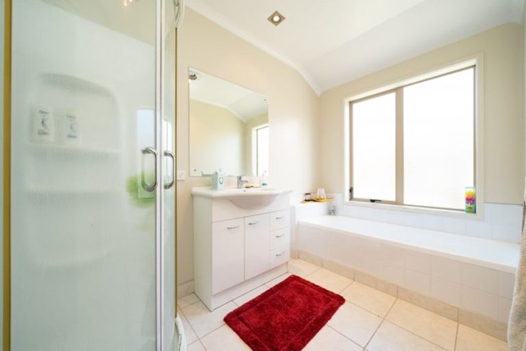 Photo of property in 54 Benner Drive, Ngatea, 3503