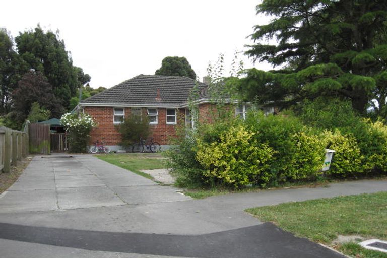 Photo of property in 18 Karamu Street, Upper Riccarton, Christchurch, 8041