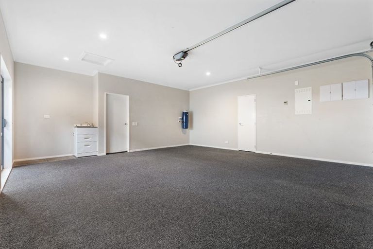 Photo of property in 11 Mauku Lane, Greenhithe, Auckland, 0632