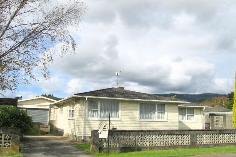 Photo of property in 13 Flavia Grove, Clouston Park, Upper Hutt, 5018