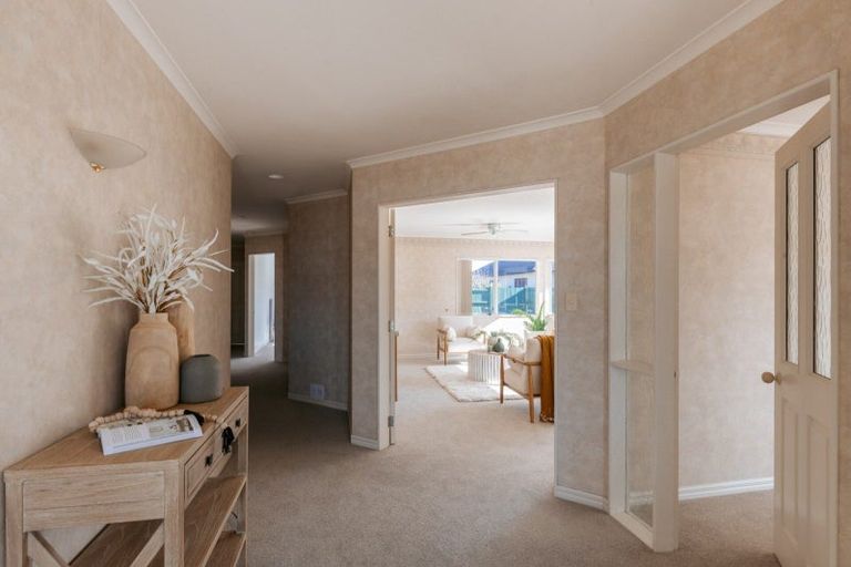 Photo of property in 4 Monterey Key, Papamoa Beach, Papamoa, 3118