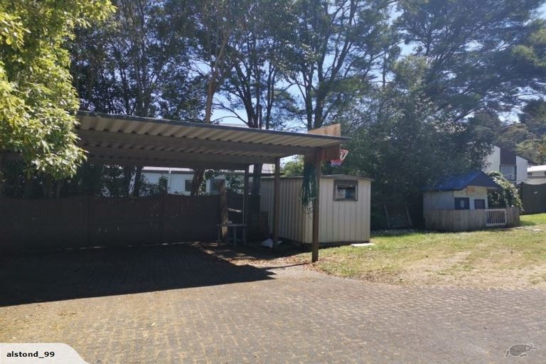 Photo of property in 42 Mack Place, Red Hill, Papakura, 2110