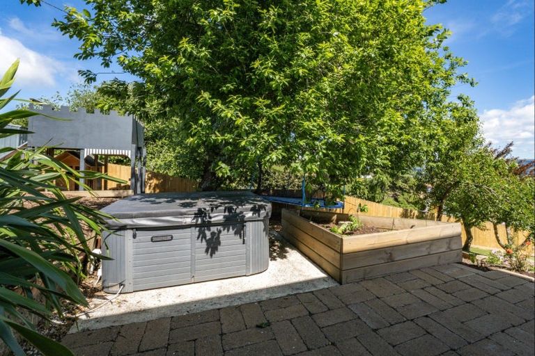 Photo of property in 32 Paterson Road, Mosgiel, 9092