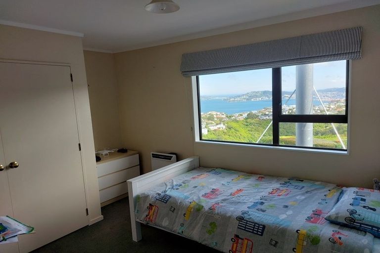 Photo of property in 42 Gurkha Crescent, Khandallah, Wellington, 6035