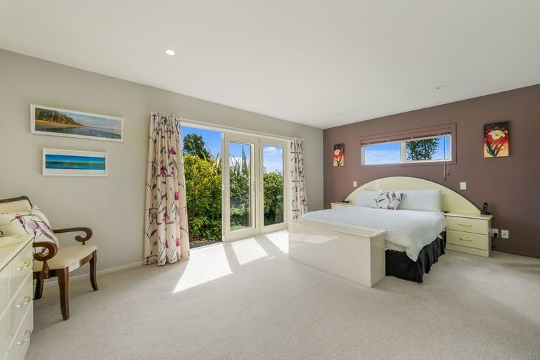 Photo of property in 38 Aspiring Terrace, Aotea, Porirua, 5024