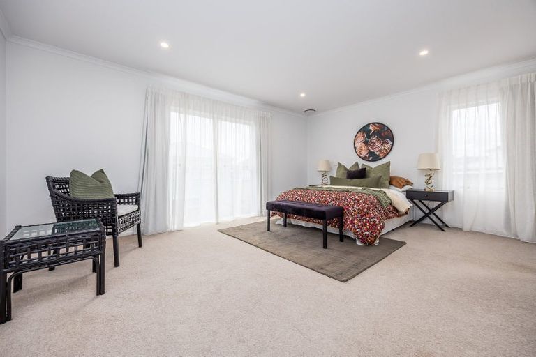 Photo of property in 19 Kukuwai Avenue, Red Beach, 0932