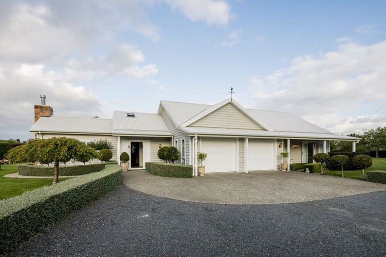 Photo of property in 41 Catra Place, Matangi, Hamilton, 3287