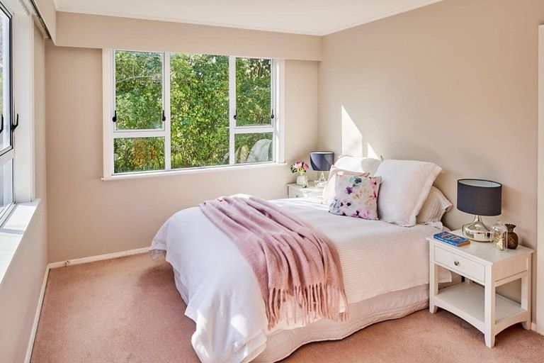 Photo of property in 18 Wyndrum Avenue, Waterloo, Lower Hutt, 5011