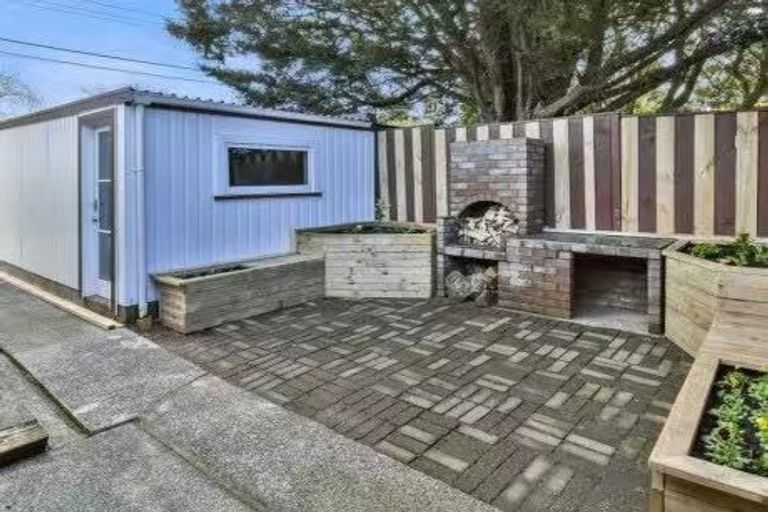 Photo of property in 1/2 Arthur Road, Hillpark, Auckland, 2102