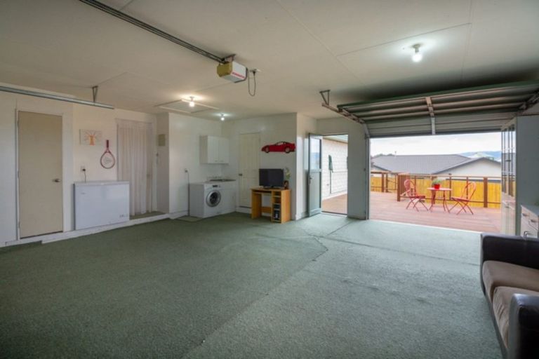 Photo of property in 101 Parnell Heights, Kelvin Grove, Palmerston North, 4414