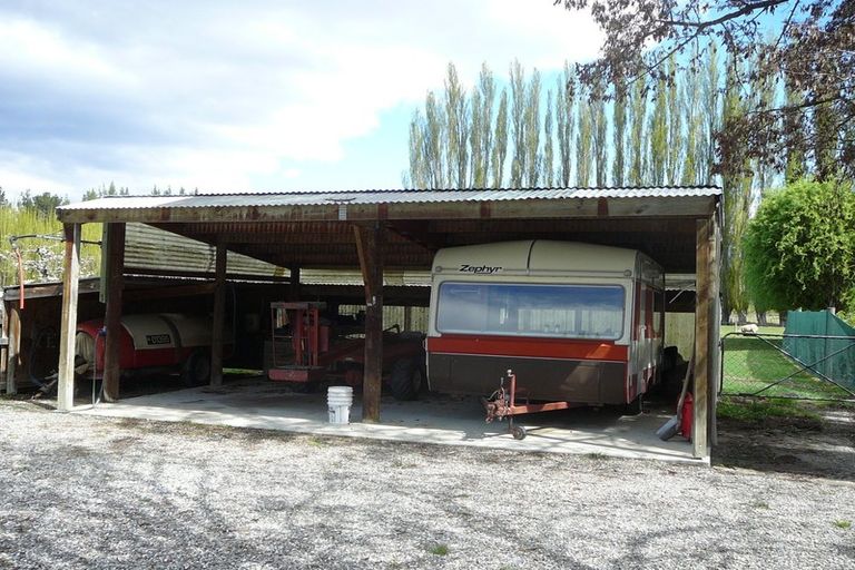 Photo of property in 16 Young Lane, Clyde, Alexandra, 9391