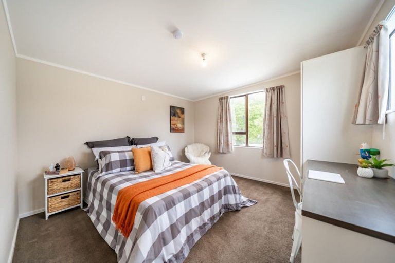 Photo of property in 10 Mchattie Lane, Clouston Park, Upper Hutt, 5018