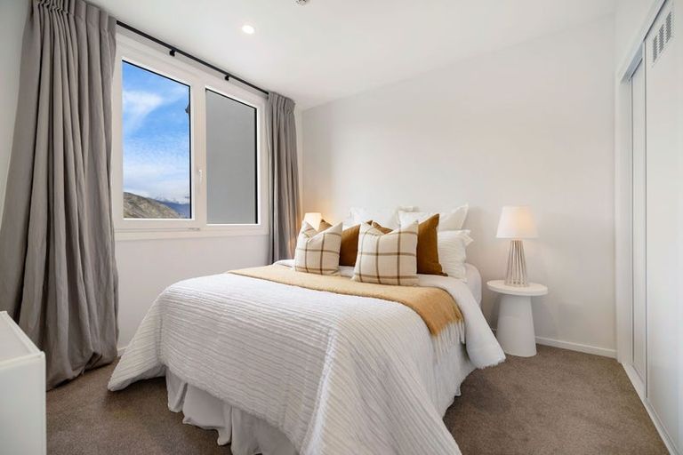 Photo of property in 2/22 Bullendale Drive, Arthurs Point, Queenstown, 9371
