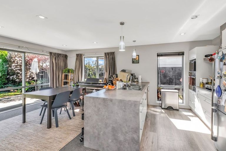 Photo of property in 21 Hamill Road, Halswell, Christchurch, 8025