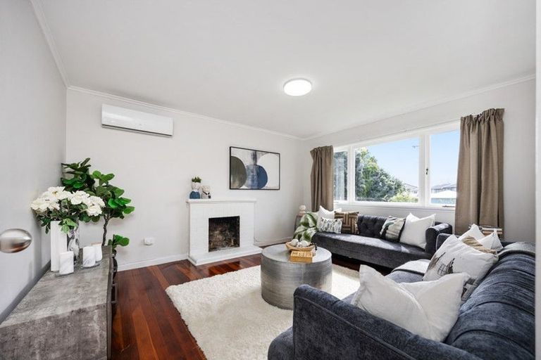 Photo of property in 40 Reid Road, New Lynn, Auckland, 0600