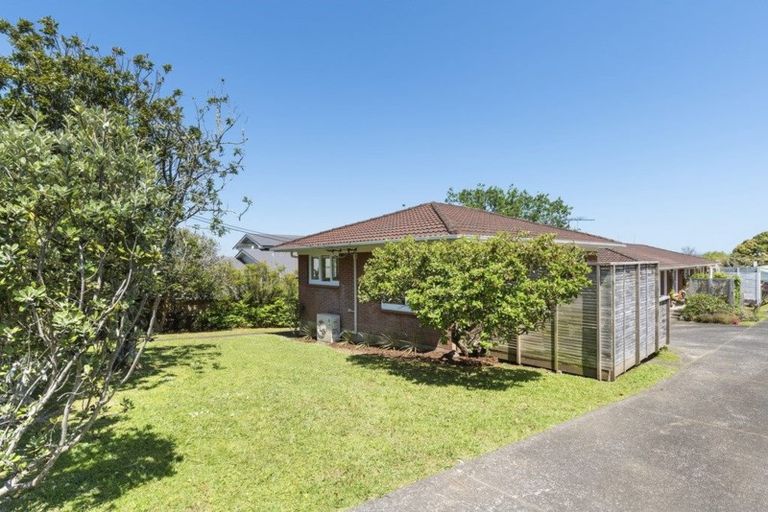 Photo of property in 1/15 Northboro Road, Hauraki, Auckland, 0622