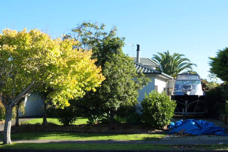 Photo of property in 5 Millhouse Drive, Northpark, Auckland, 2013