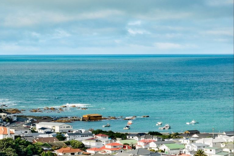 Photo of property in 2/44 Ribble Street, Island Bay, Wellington, 6023