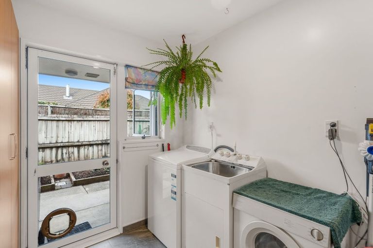 Photo of property in 18 Claverley Gardens, Avonhead, Christchurch, 8042