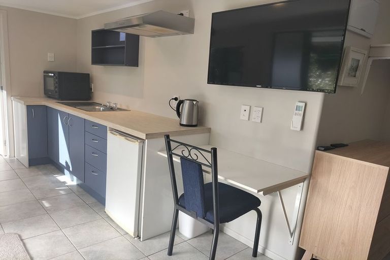 Photo of property in 8 Scoresby Street, Opua, 0200