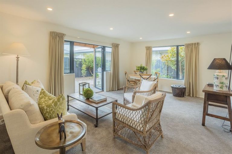 Photo of property in 2 Harrods Court, Ilam, Christchurch, 8053