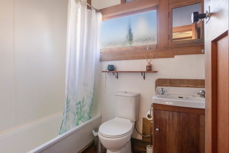 Photo of property in 1/165 Kennedy Road, Marewa, Napier, 4110