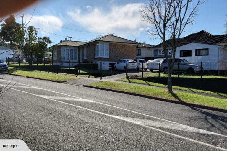 Photo of property in 43 Alfriston Road, Manurewa East, Auckland, 2102
