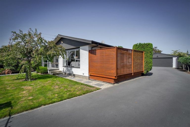 Photo of property in 102 Veitches Road, Casebrook, Christchurch, 8051