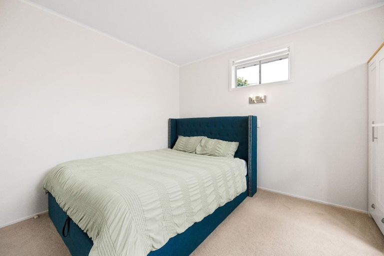 Photo of property in 1/12 Marewa Street, Te Atatu South, Auckland, 0610