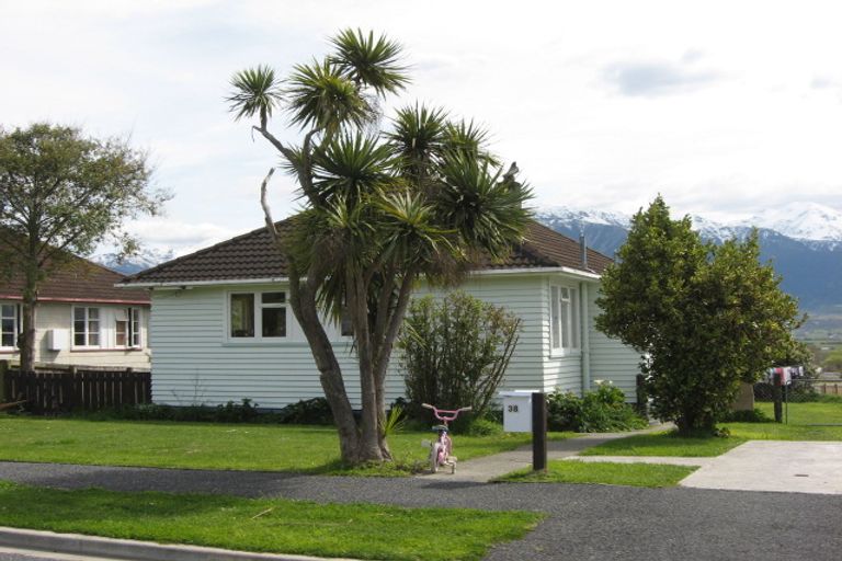 Photo of property in 38 Bayview Street, Kaikoura, 7300
