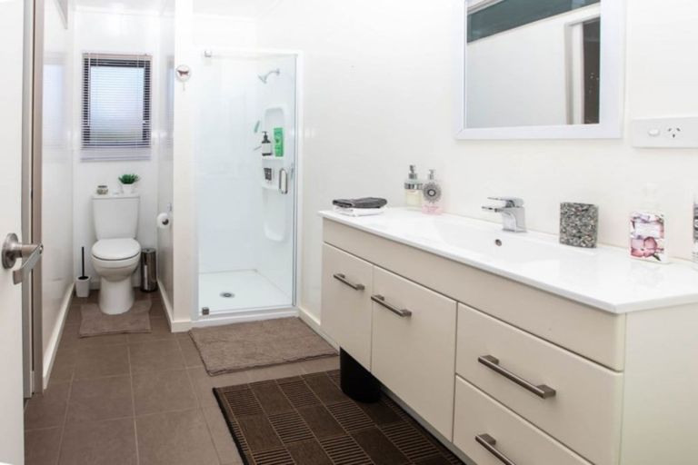 Photo of property in 33 Kyle Road, Waipukurau, 4281