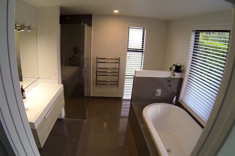 Photo of property in 6 Ekuarangi Place, Kaitake, New Plymouth, 4374