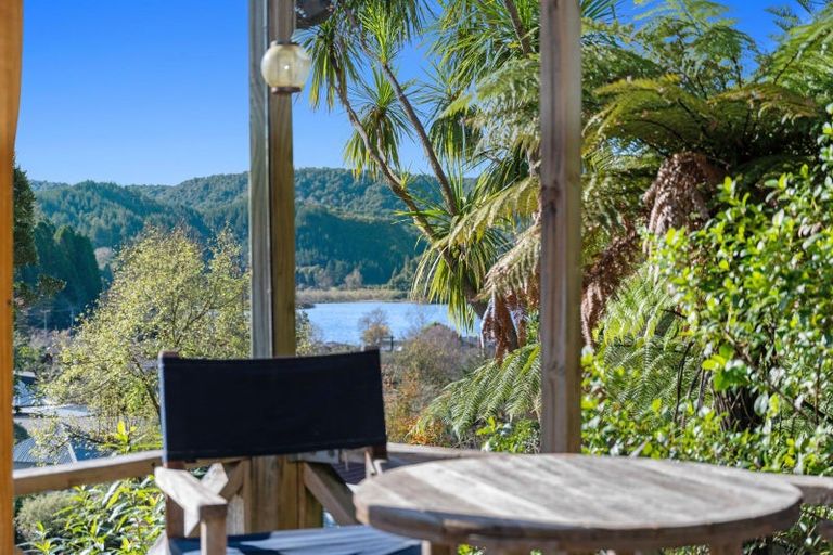 Photo of property in 92 Okareka Loop Road, Lake Okareka, Rotorua, 3076