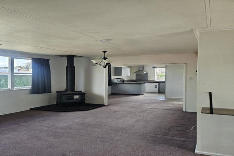 Photo of property in 70 Sedcole Street, Pahiatua, 4910