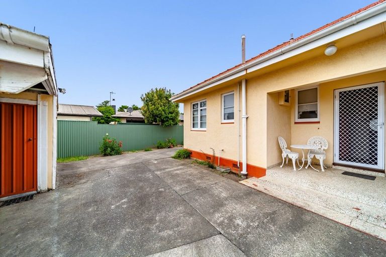 Photo of property in 11 Mill Road, Clive, 4102