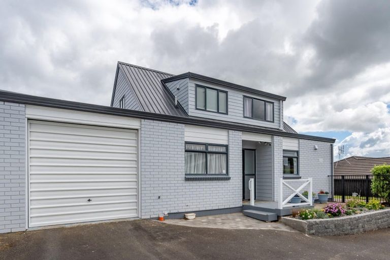 Photo of property in 15 Morrinsville Road, Hillcrest, Hamilton, 3216